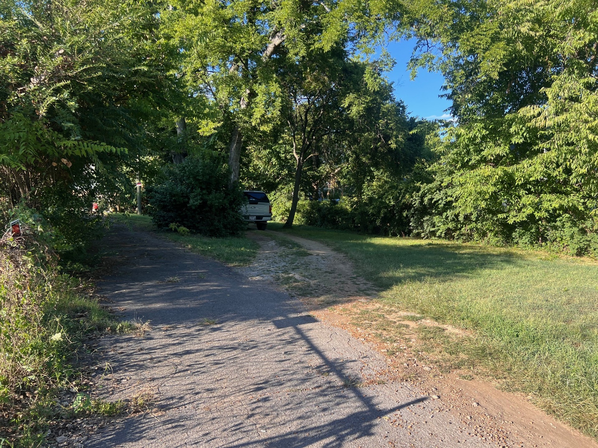 241 Dupont Avenue Madison, TN 37115 - Photo 2 of 2 a view of a lake view