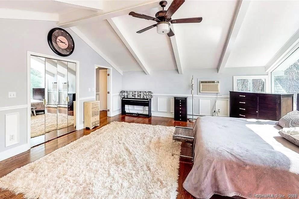 121 Lewis Road Trumbull, CT 06611 - Photo 15 of 29