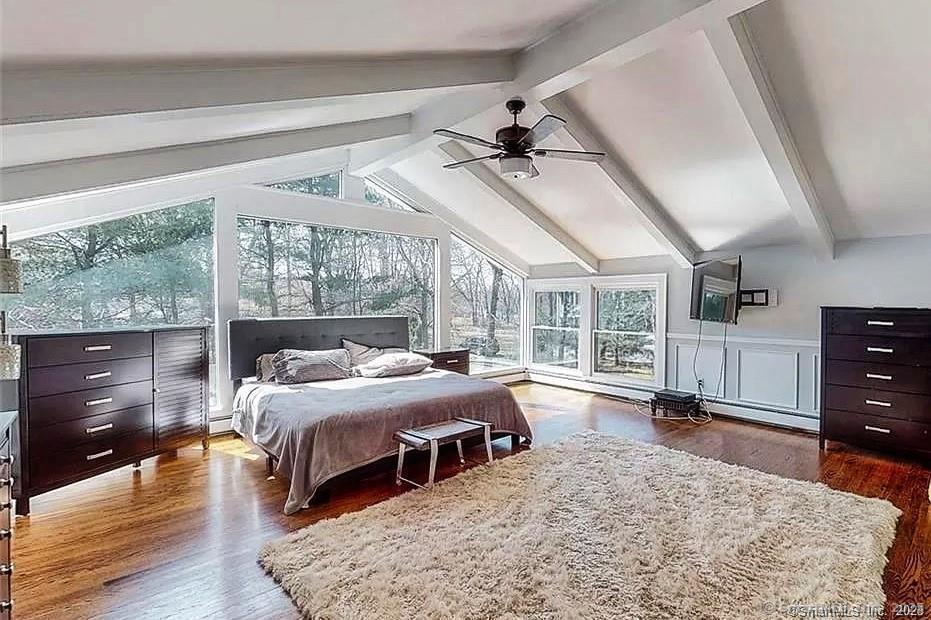 121 Lewis Road Trumbull, CT 06611 - Photo 16 of 29