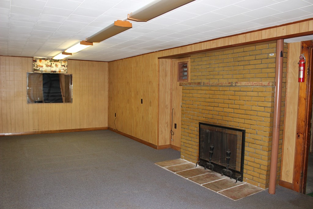 944 New Sherborn Road Athol, MA 01331 - Photo 8 of 10 Gallery Image 8