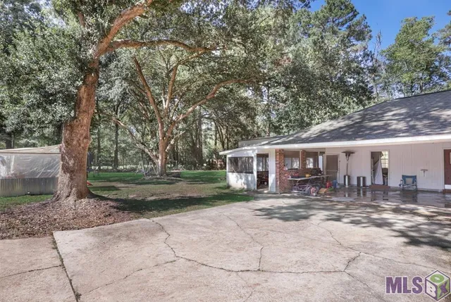 $289,000 | 11205 Lazy Lake Drive, Baton Rouge, LA 70818