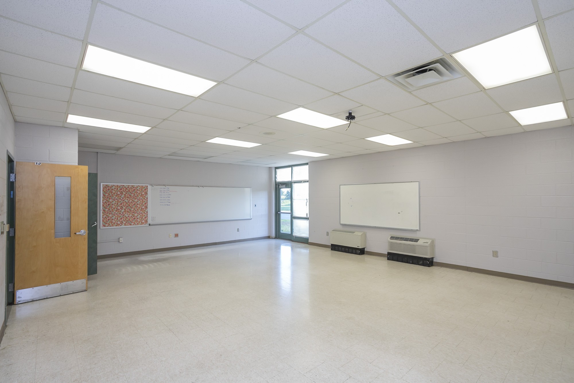 5988 Short Mountain Road Woodbury, TN 37190 - Photo 15 of 53 a view of an empty room with a window