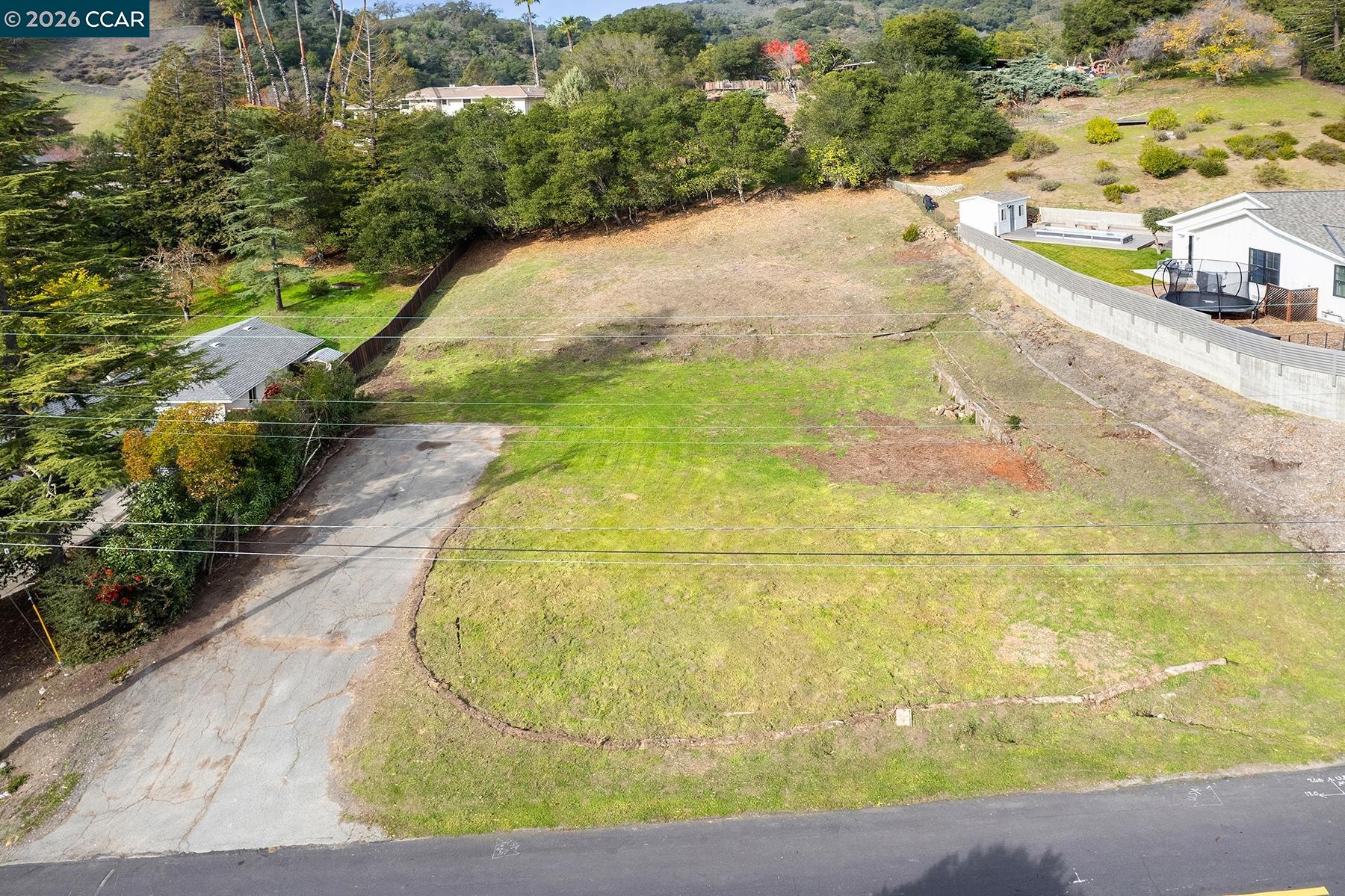 1183 Glen Road Lafayette, CA 94549 - Photo 4 of 10