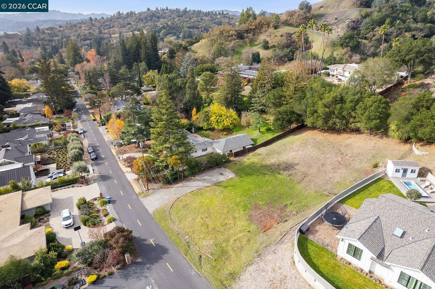 1183 Glen Road Lafayette, CA 94549 - Photo 6 of 10