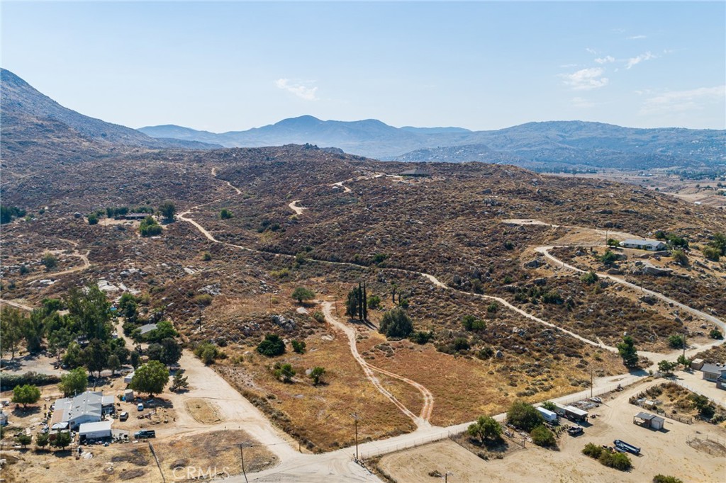 40580 Newport Road Hemet, CA 92544 - Photo 2 of 9 Looking toward East