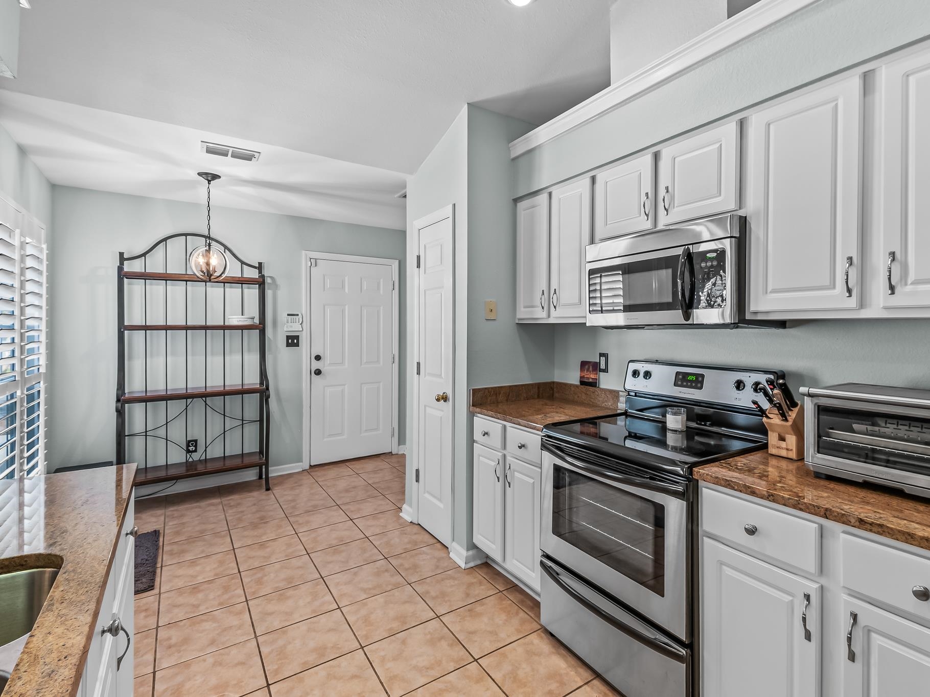 1373 Old Village Road Tallahassee, FL 32312 - Photo 6 of 31