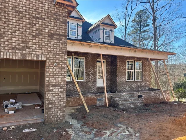 $549,900 | 405 Woodduck Drive, Seneca, SC 29678