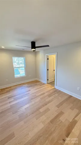 $2,100 | 19815 North Ferry Street, Cornelius, NC 28031