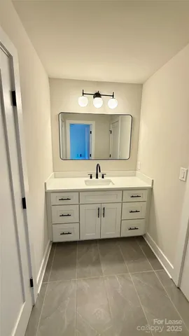 $2,100 | 19815 North Ferry Street, Cornelius, NC 28031