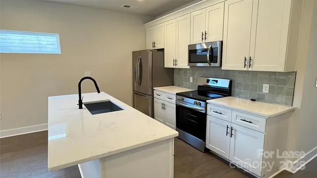 $2,100 | 19815 North Ferry Street, Cornelius, NC 28031