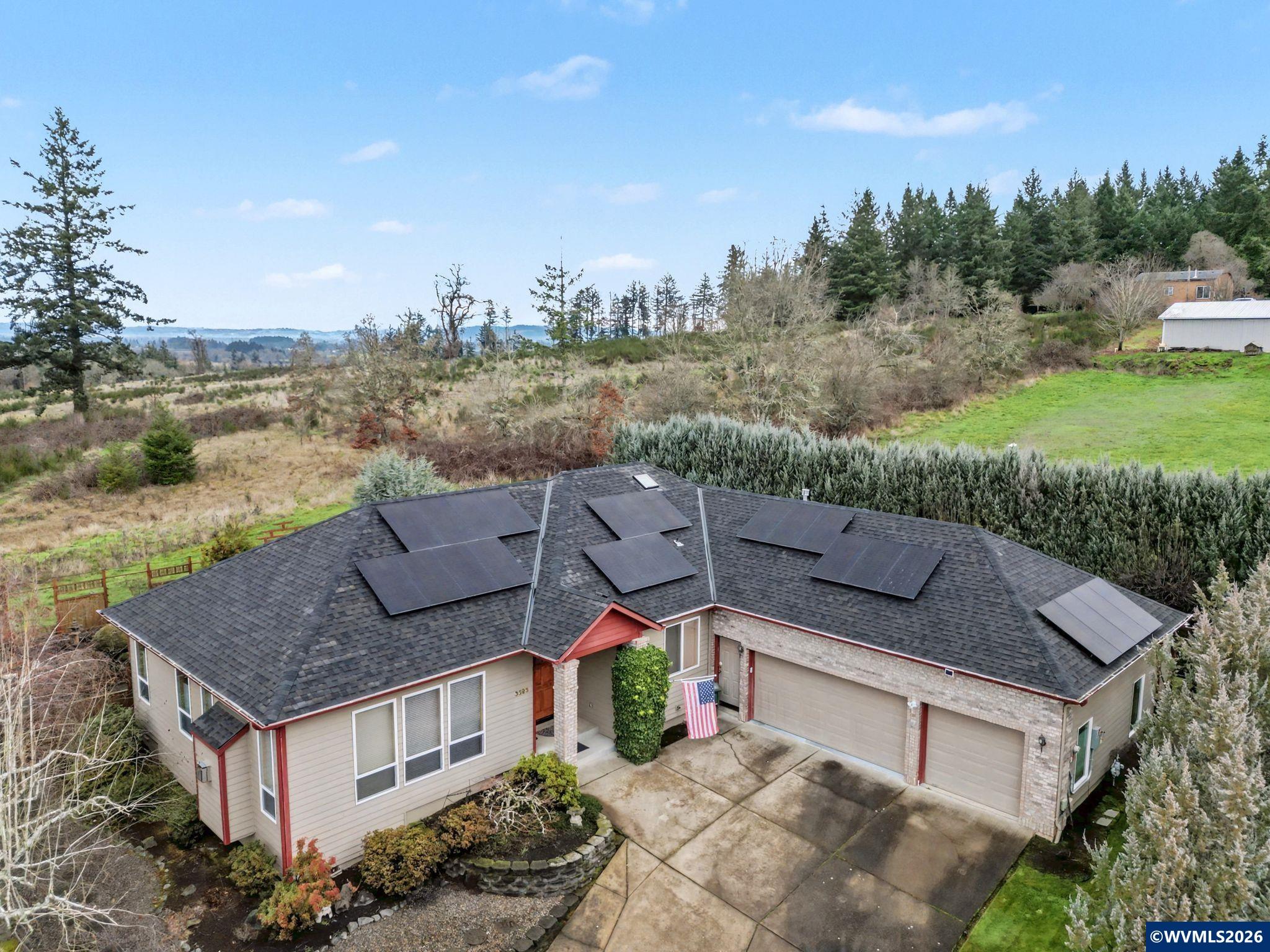 3393 Northwest Summerhill Place Albany, OR 97321 - Photo 2 of 43