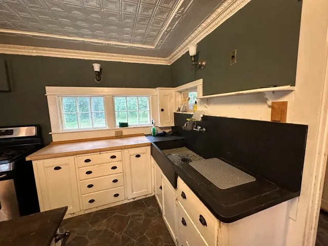 $269,900 | 4 Elm Street, Houlton, ME 04730