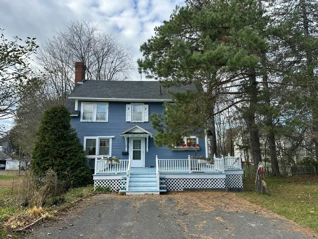 $269,900 | 4 Elm Street, Houlton, ME 04730