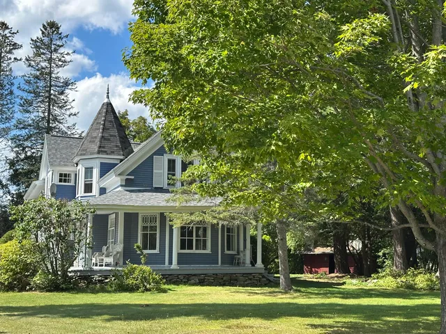 $269,900 | 4 Elm Street, Houlton, ME 04730