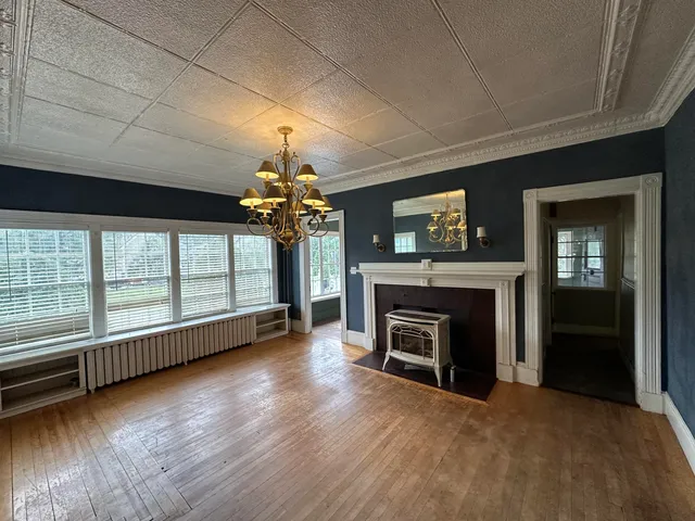 $269,900 | 4 Elm Street, Houlton, ME 04730