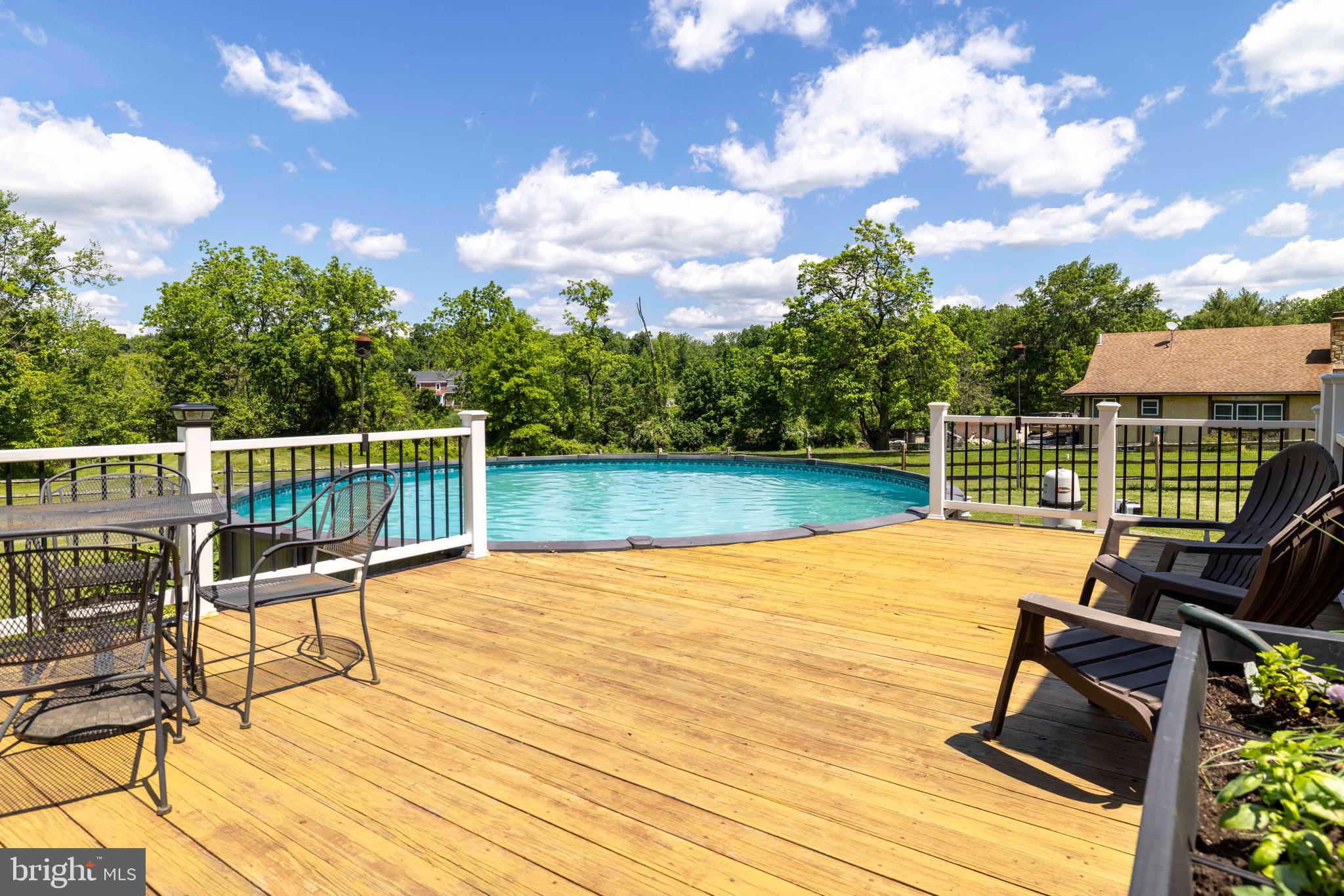 9 Middle Road Perkasie, PA 18944 - Photo 3 of 38 Saltwater Pool