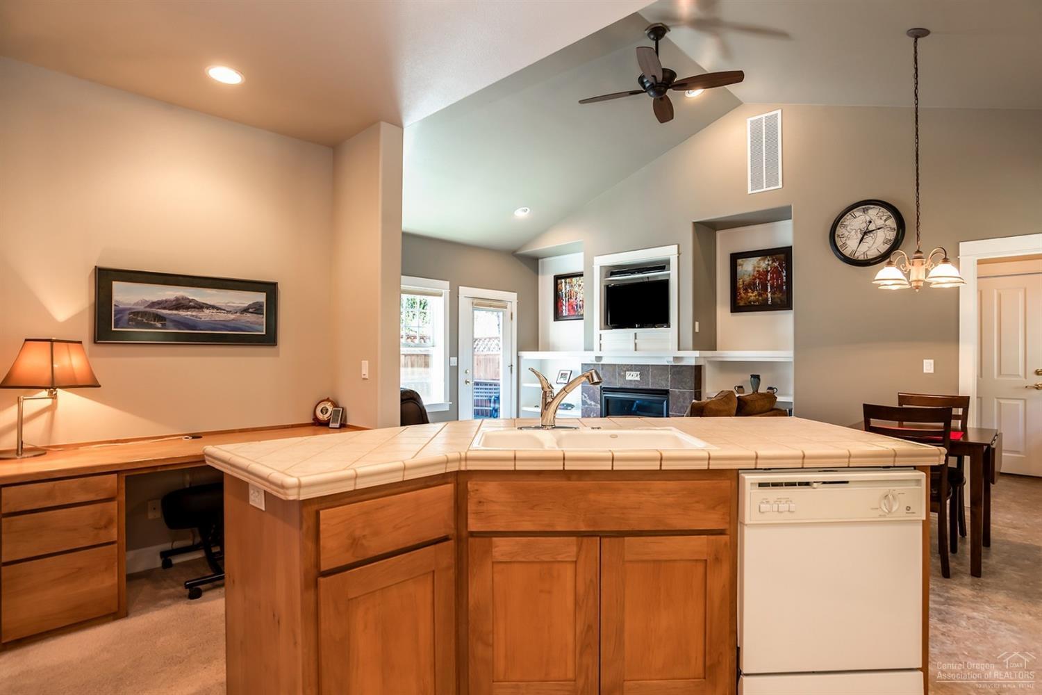 2437 Northwest Awbrey Road Bend, OR 97703 - Photo 6 of 20 Additional Photo