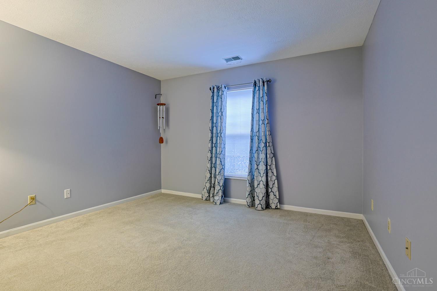 3703 West Galbraith Road Cincinnati, OH 45215 - Photo 22 of 35