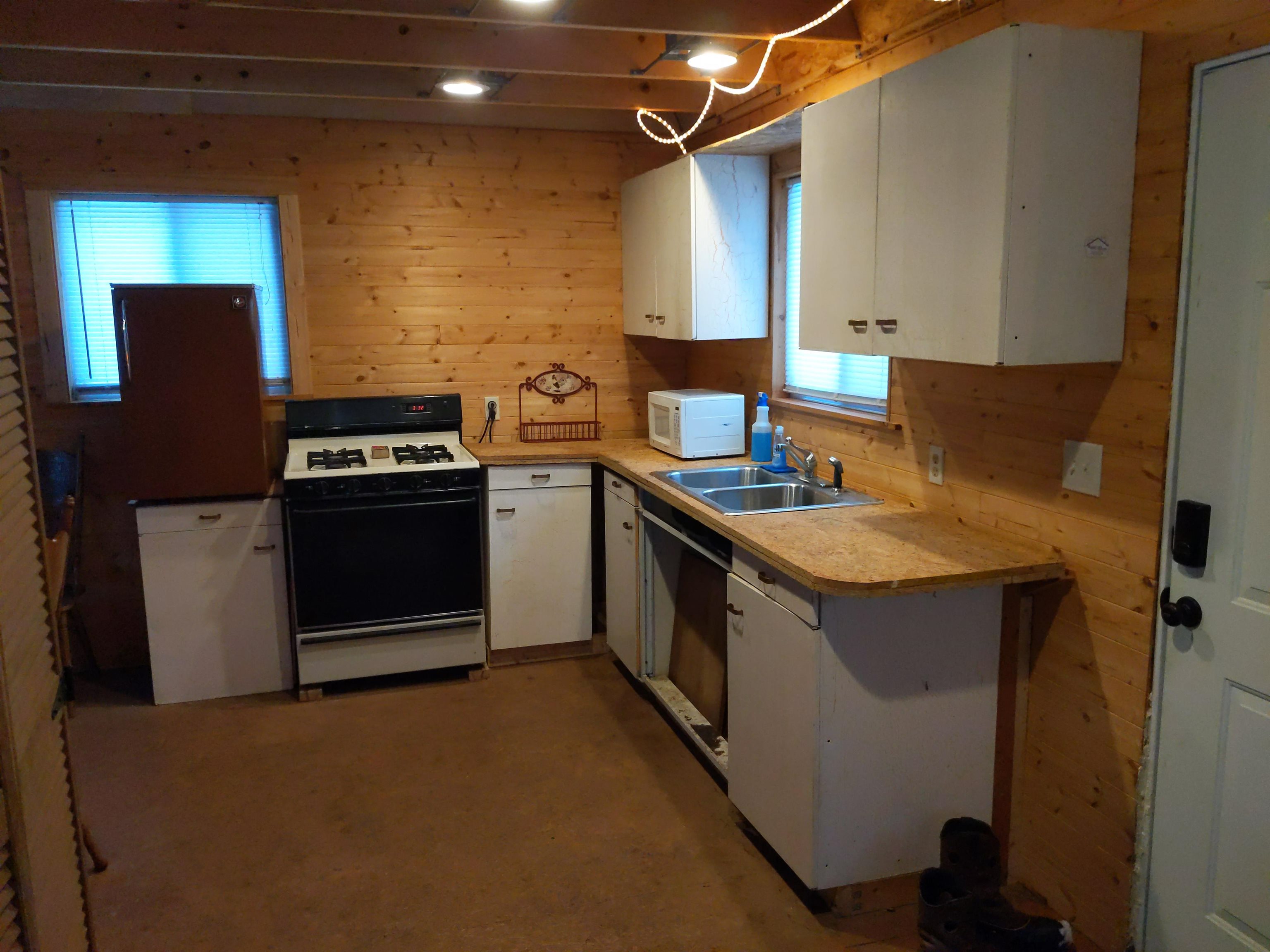 47 South 47 3/4 Road Cadillac, MI 49601 - Photo 13 of 59