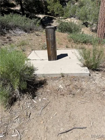 $225,000 | 1286 Fawnskin Drive, Fawnskin, CA 92333