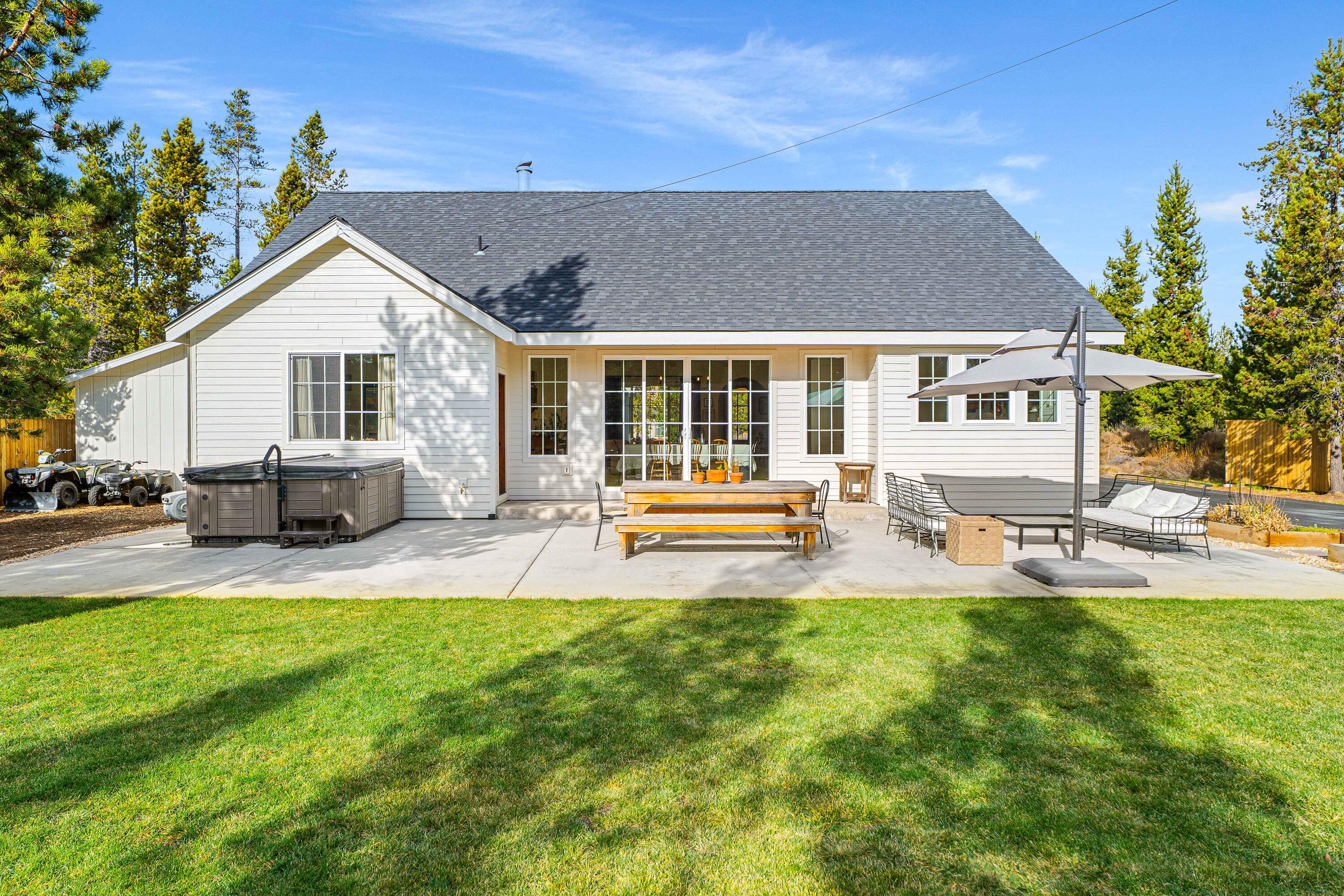 17189 Covina Road Bend, OR 97707 - Photo 22 of 81 08-Exterior