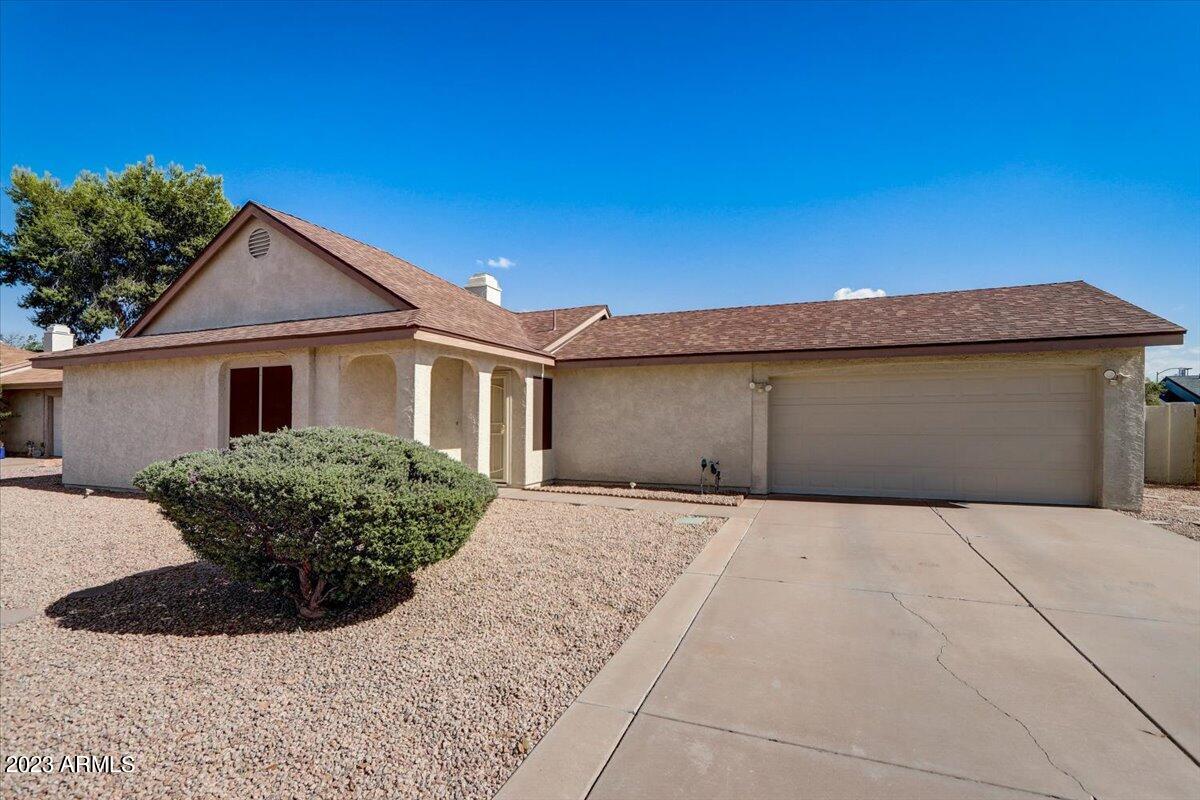 2233 West Mohawk Lane Phoenix, AZ 85027 - Photo 1 of 33 05-W Mohawk Ln-005