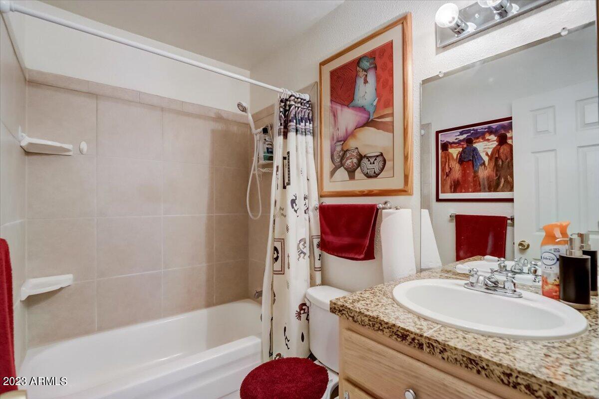 2233 West Mohawk Lane Phoenix, AZ 85027 - Photo 15 of 33 17-W Mohawk Ln-017