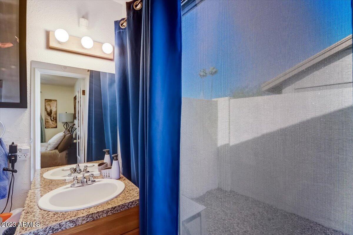 2233 West Mohawk Lane Phoenix, AZ 85027 - Photo 21 of 33 23-W Mohawk Ln-023