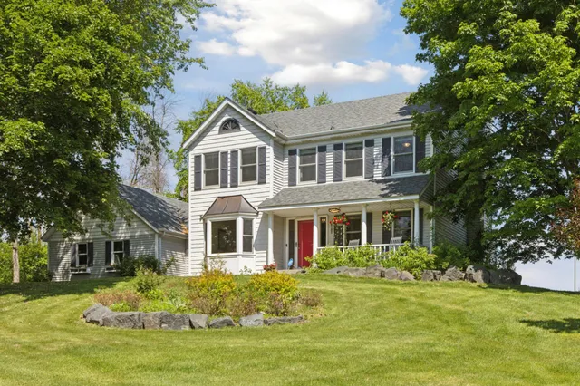 $1,100,000 | 6185 Partridge Court, White Bear Lake, MN 55110