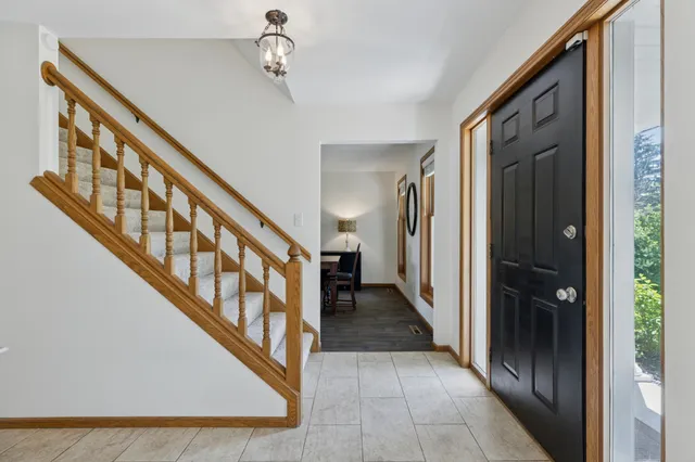 $1,100,000 | 6185 Partridge Court, White Bear Lake, MN 55110