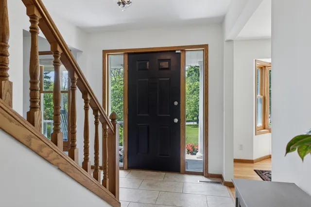 $1,100,000 | 6185 Partridge Court, White Bear Lake, MN 55110