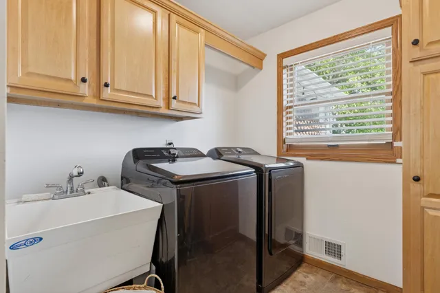 $1,100,000 | 6185 Partridge Court, White Bear Lake, MN 55110