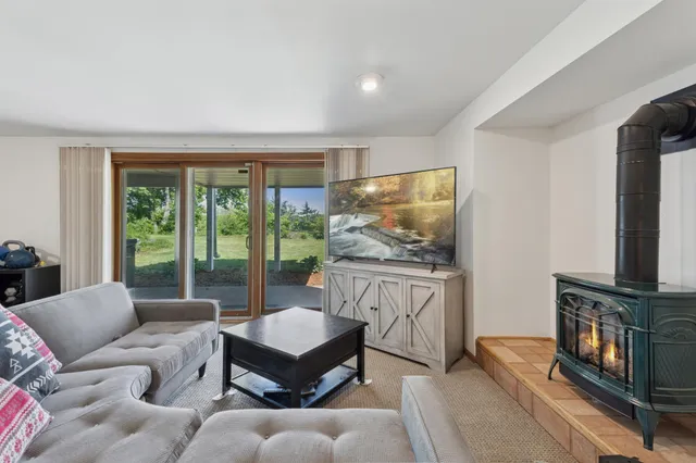 $1,100,000 | 6185 Partridge Court, White Bear Lake, MN 55110