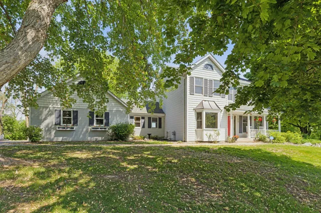 $1,100,000 | 6185 Partridge Court, White Bear Lake, MN 55110