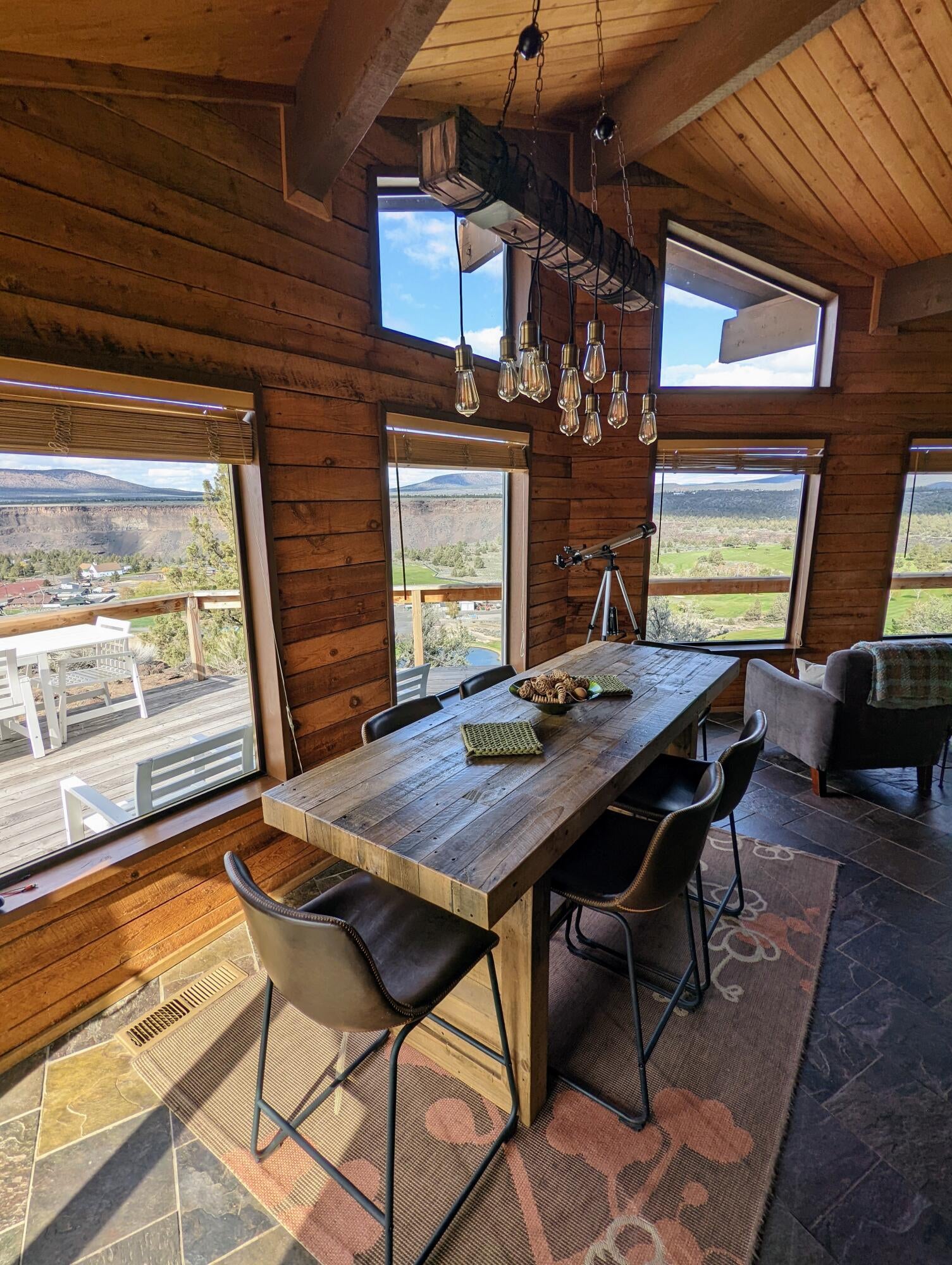 5598 Southwest Rim Road Terrebonne, OR 97760 - Photo 17 of 64 Dining Room 1