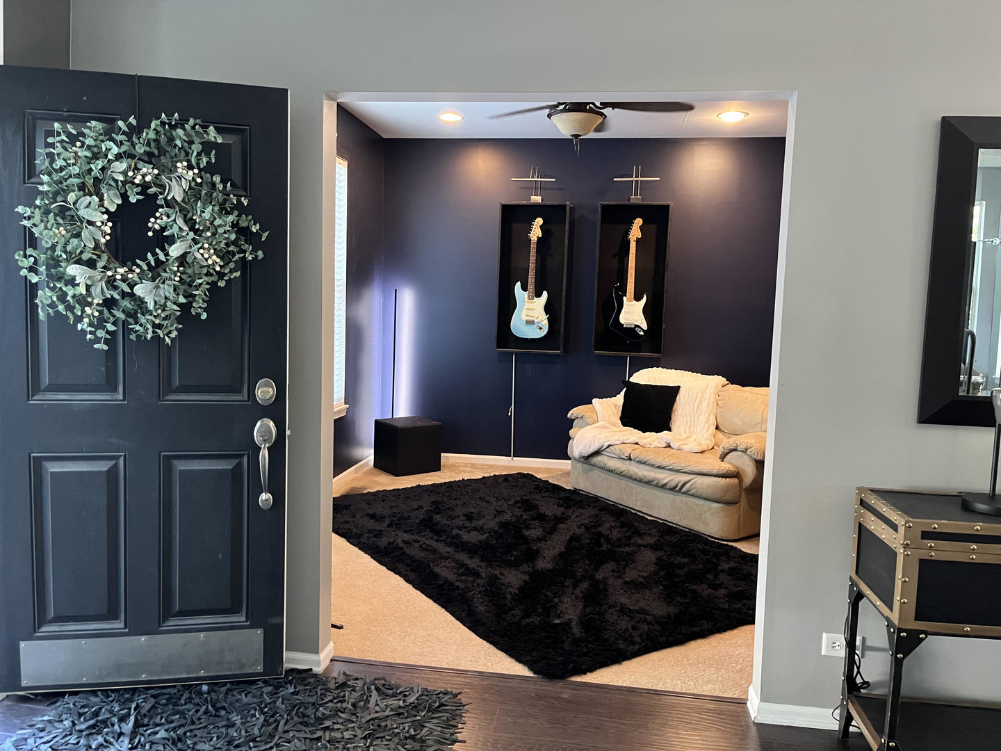 12922 Grande Poplar Circle Plainfield, IL 60585 - Photo 40 of 47 a bedroom with bed and a potted plant