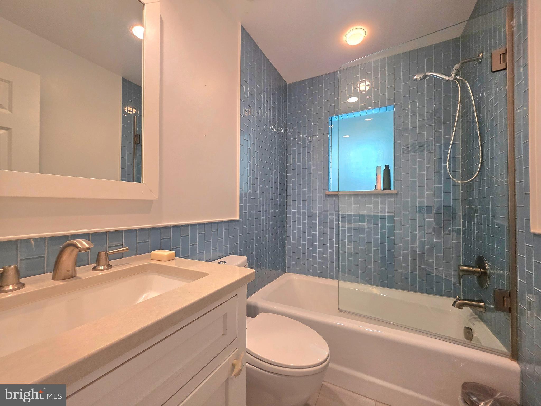8300 Beech Tree Road Bethesda, MD 20817 - Photo 17 of 34