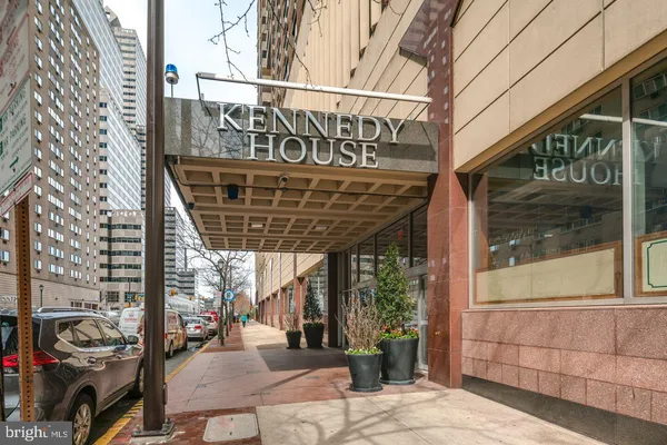 $315,000 | 1901 John F Kennedy Boulevard, Unit 2801, Philadelphia, PA 19103