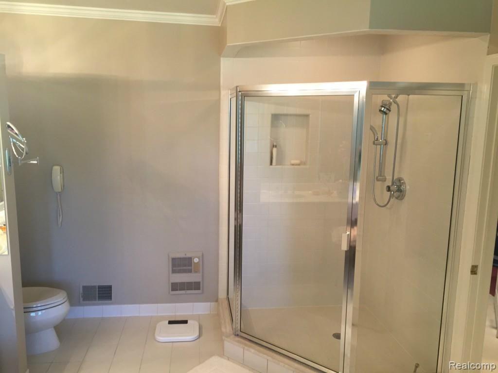 937 Lake Shore Road Grosse Pointe, MI 48236 - Photo 22 of 38 Shower in master bathroom.jpg