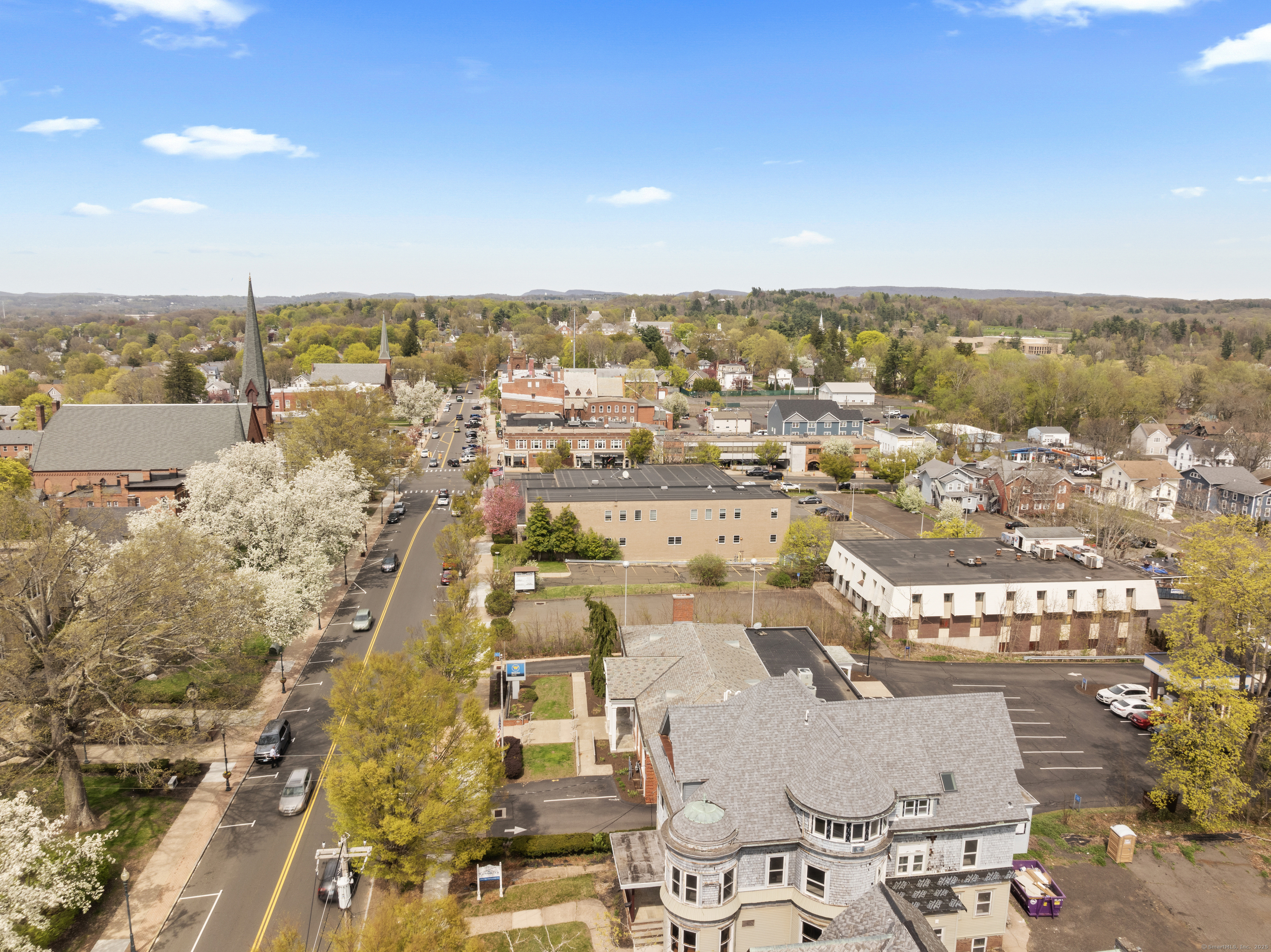 72 South Main Street, Unit 2C Wallingford, CT 06492 - Photo 9 of 10 an aerial view of residential building and city
