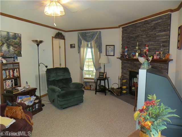 482 Will Boone Road Mocksville, NC 27028 - Photo 2 of 16 Den/Family/Great Room.