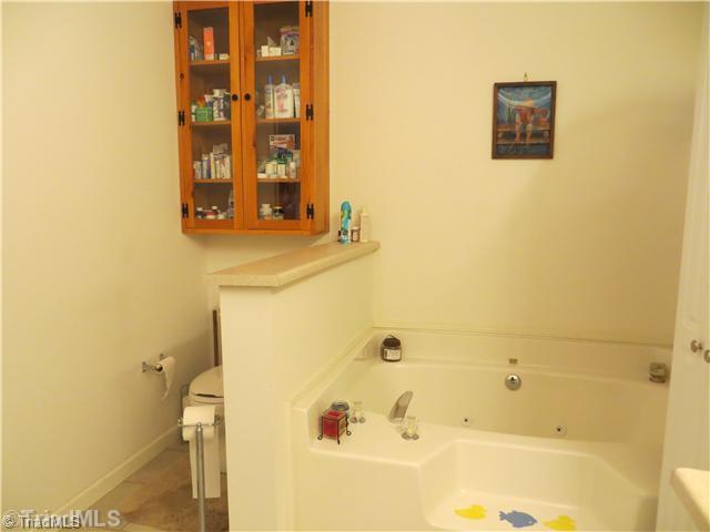 482 Will Boone Road Mocksville, NC 27028 - Photo 8 of 16 Master Bath/Spa.