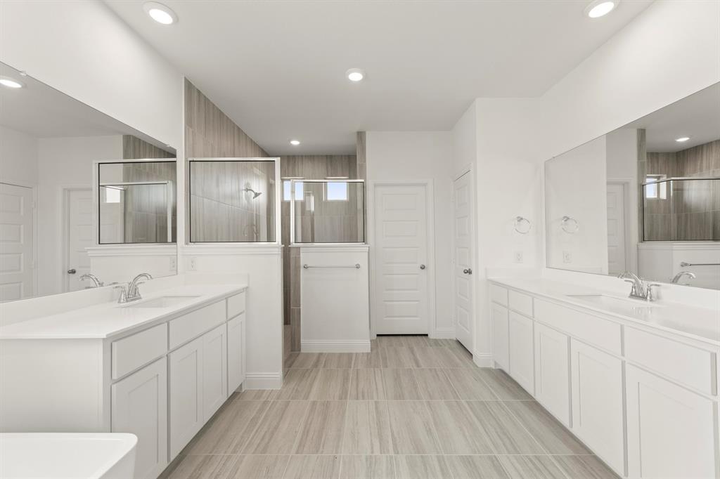 6805 Lancashire Way Forney, TX 75126 - Photo 20 of 28 20. 6805 Lancashire - Bath (2)