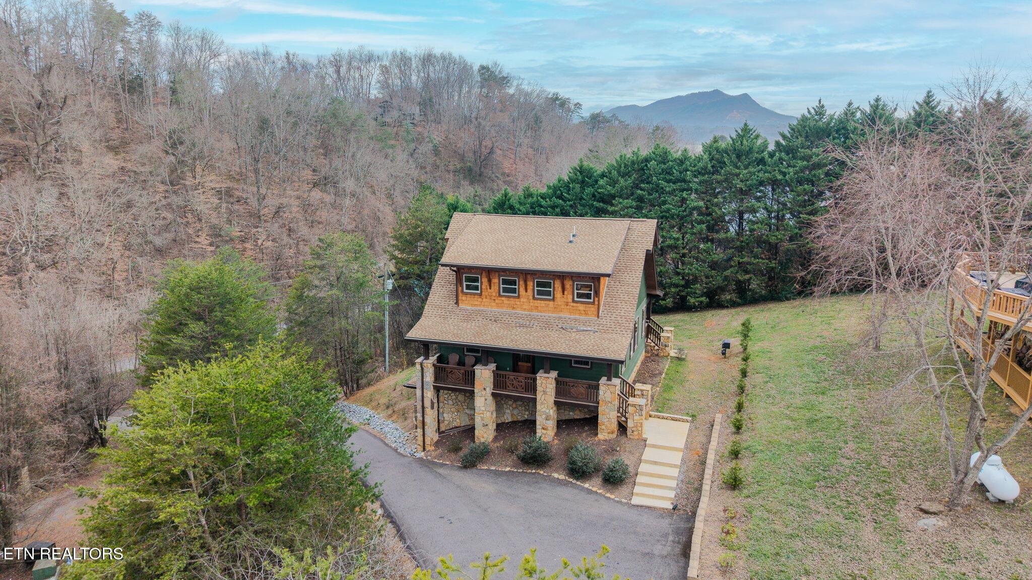 615 Rainbow Road Sevierville, TN 37862 - Photo 52 of 56 16-web-or-mls-DJI_20251218124854_0599_D