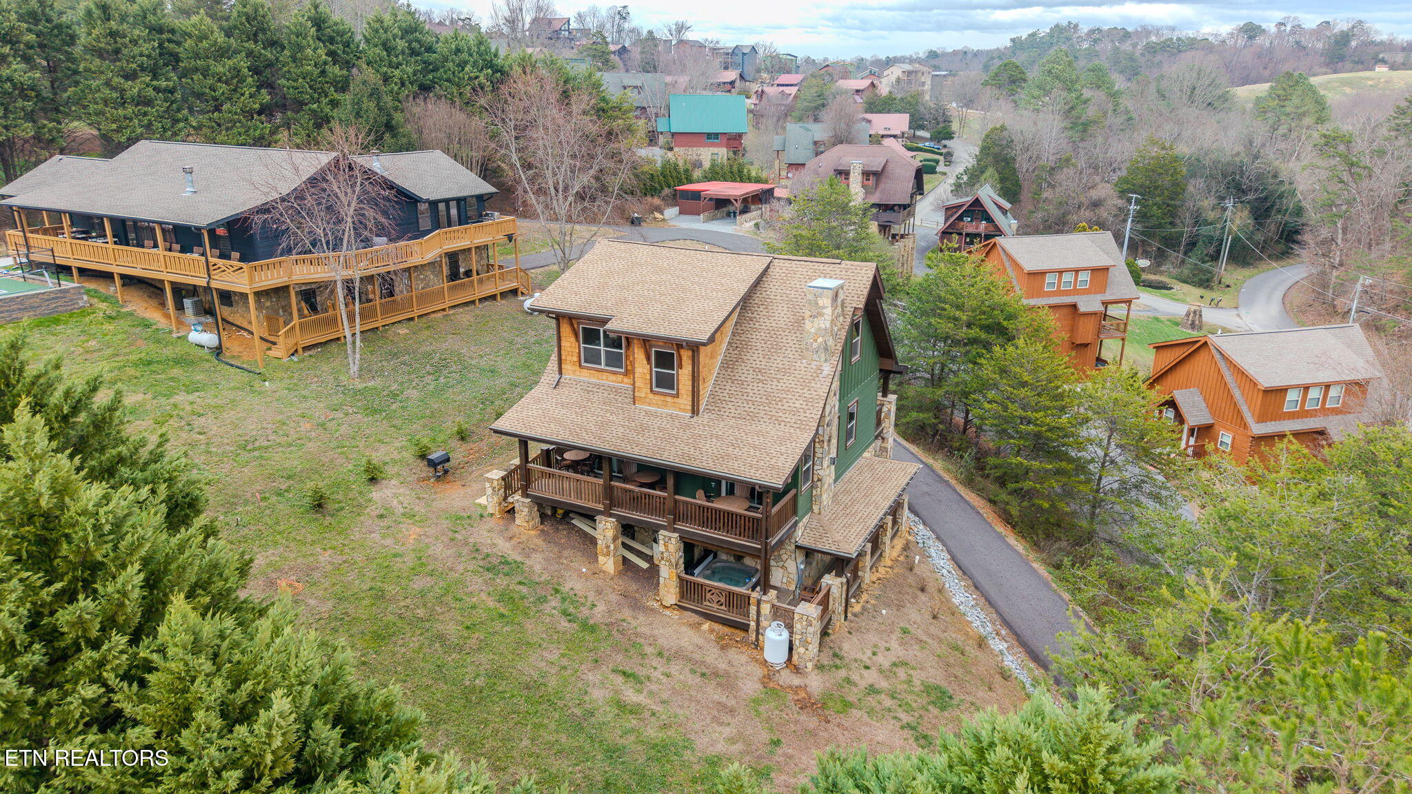 615 Rainbow Road Sevierville, TN 37862 - Photo 54 of 56 18-web-or-mls-DJI_20251218124939_0602_D