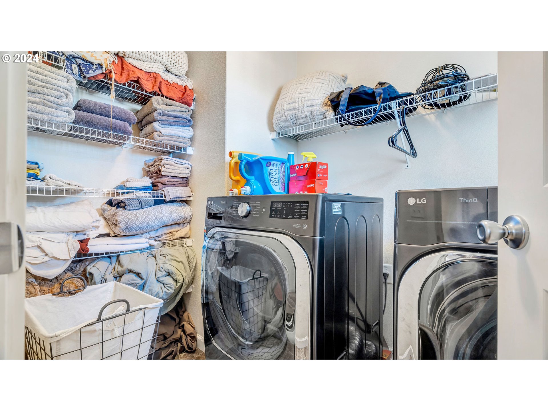 330 Forest Lane Molalla, OR 97038 - Photo 25 of 29 a utility room with dryer and washer