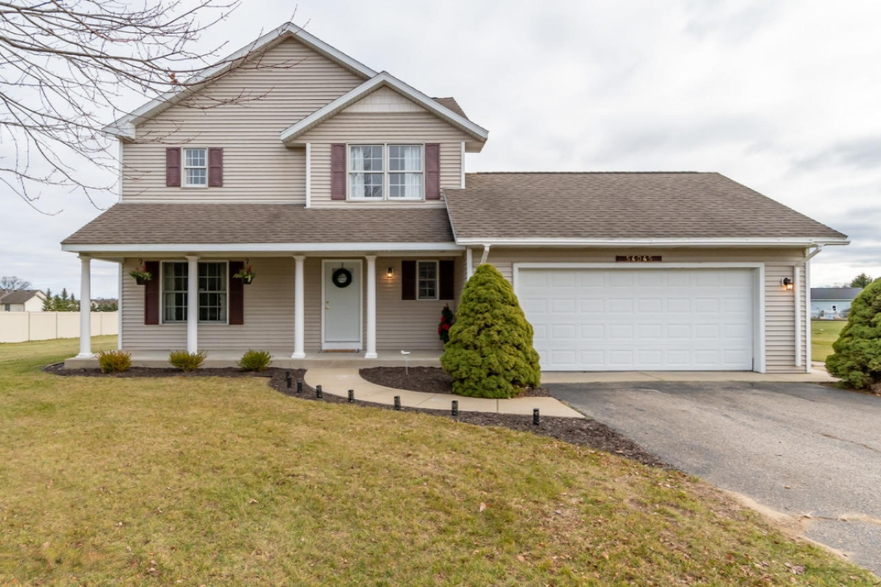 54045 Ridgeview Circle Paw Paw, MI 49079 - Photo 1 of 29 54045 Ridgeview-28