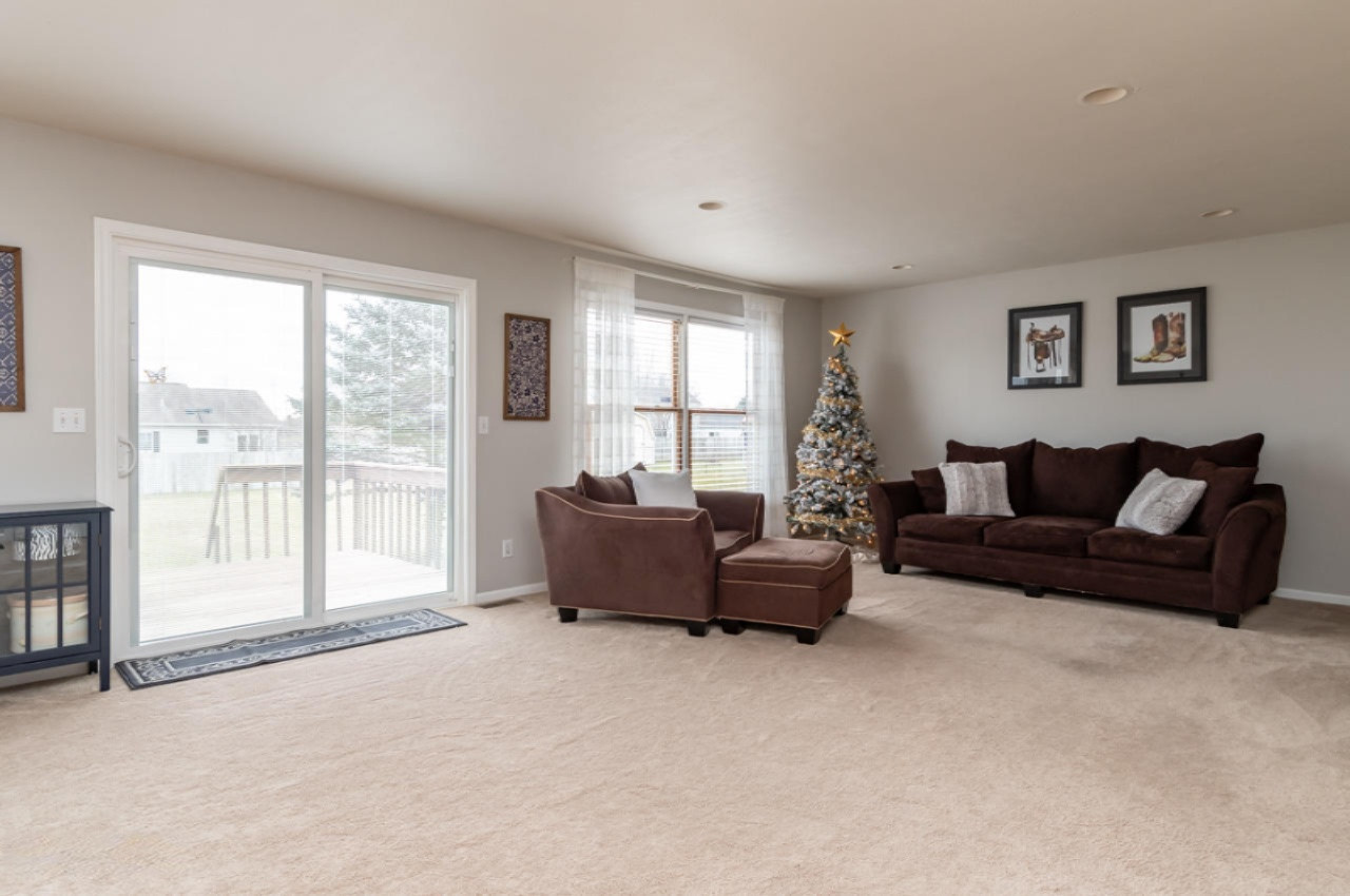 54045 Ridgeview Circle Paw Paw, MI 49079 - Photo 6 of 29 54045 Ridgeview-6