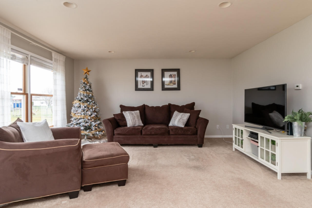 54045 Ridgeview Circle Paw Paw, MI 49079 - Photo 7 of 29 54045 Ridgeview-4
