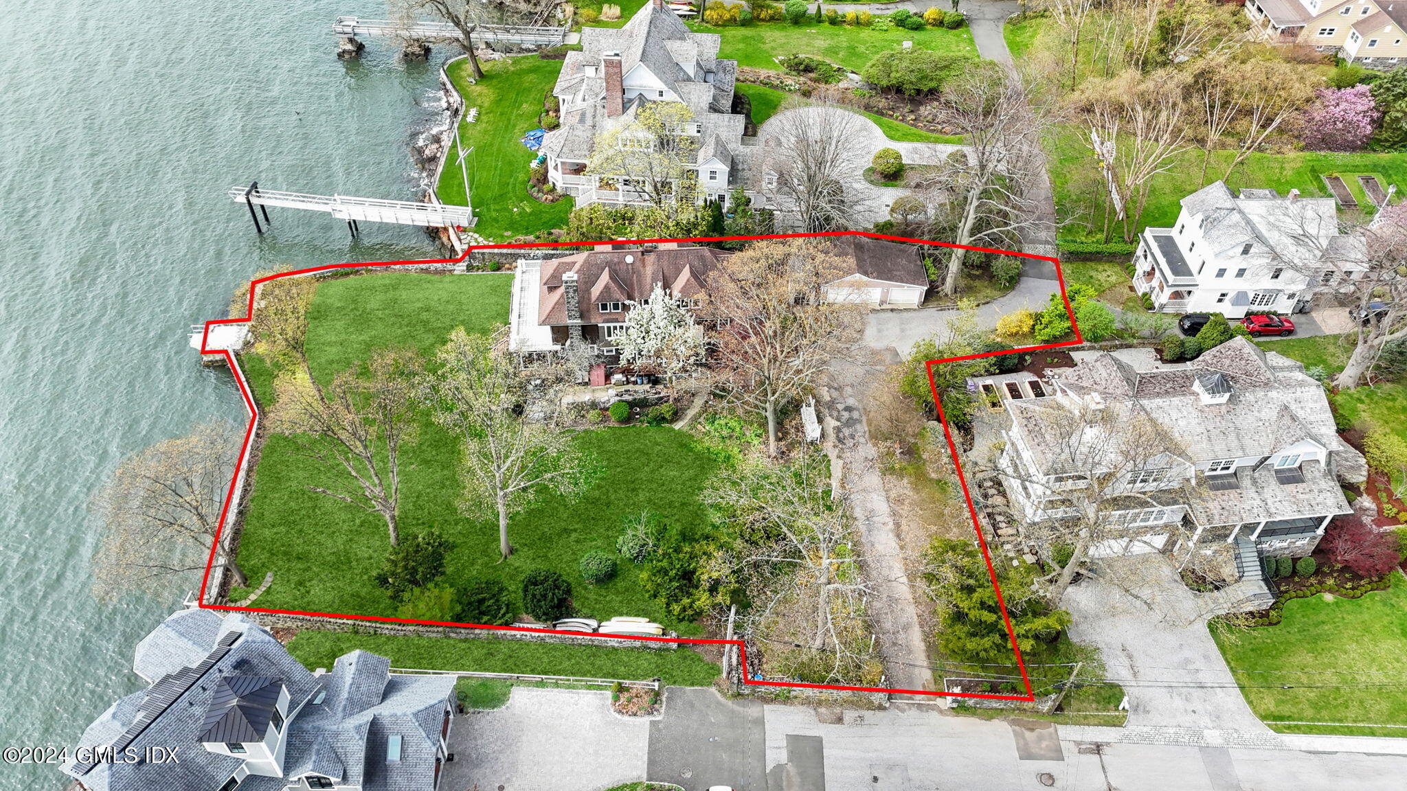 33 Byram Shore Road Greenwich, CT 06830 - Photo 10 of 16 an aerial view of a house